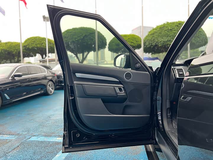 Фото 8 - Land Rover Discovery