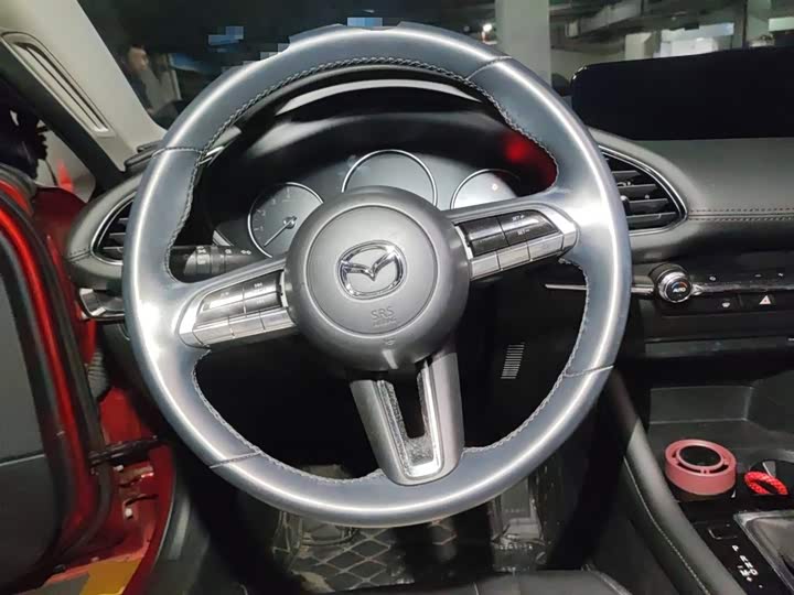 Фото 3 - Mazda 3 (Axela)