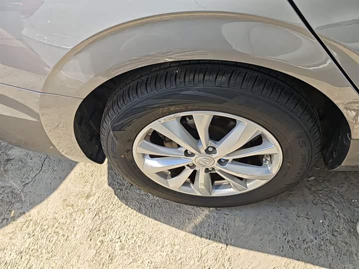 Фото 26 - Changan Eado Plus