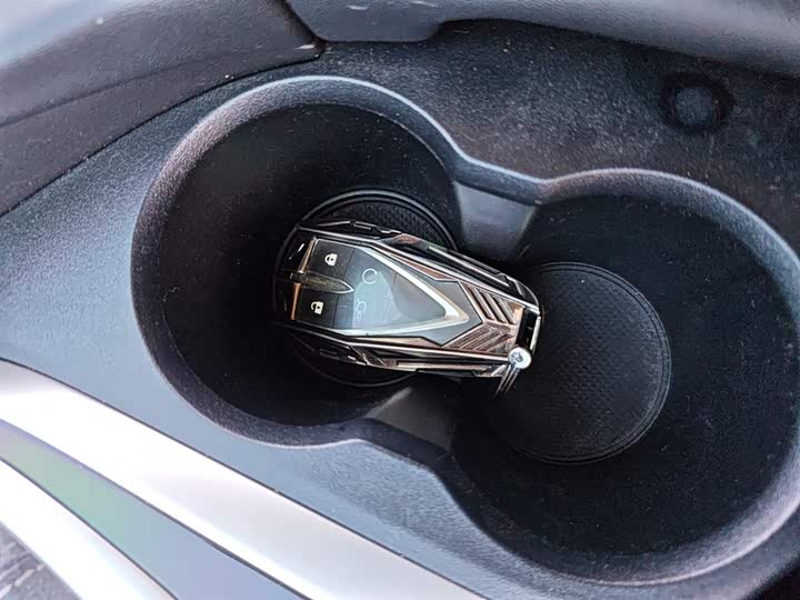 Фото 9 - Changan Eado Plus