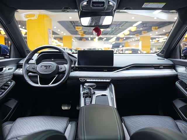 Фото 12 - Geely Preface