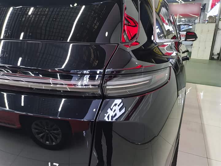 Фото 8 - LiXiang L7