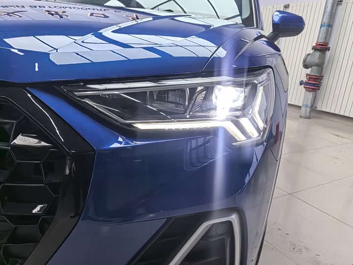 Фото 5 - Audi Q3