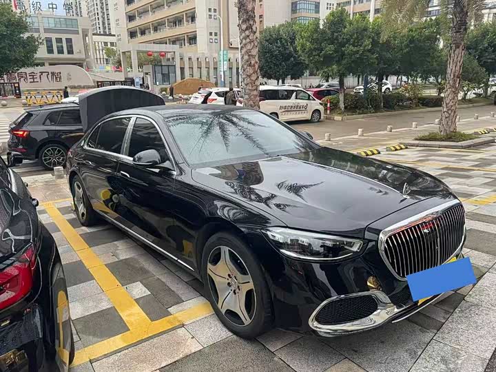 Фото 2 - Mercedes-Benz Maybach S-Class