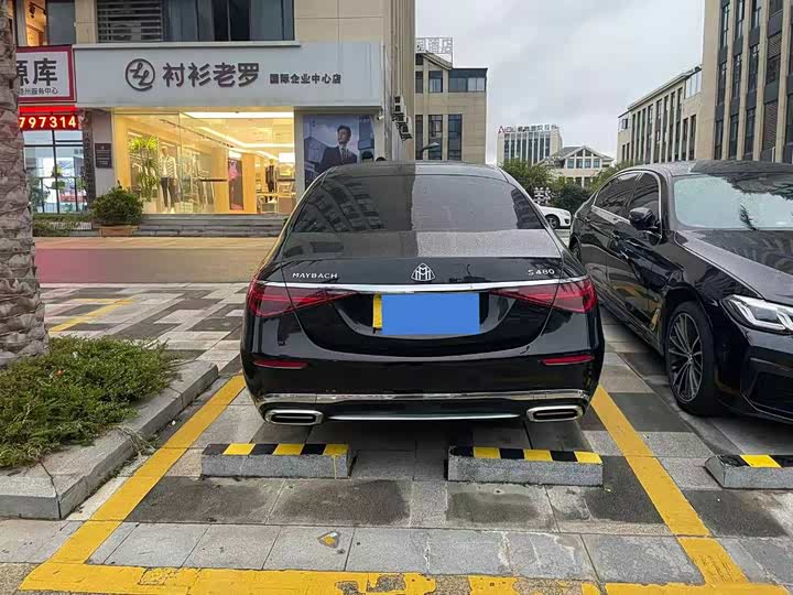 Фото 3 - Mercedes-Benz Maybach S-Class