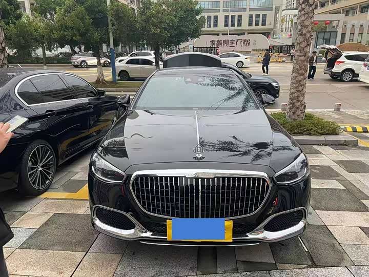 Фото 4 - Mercedes-Benz Maybach S-Class