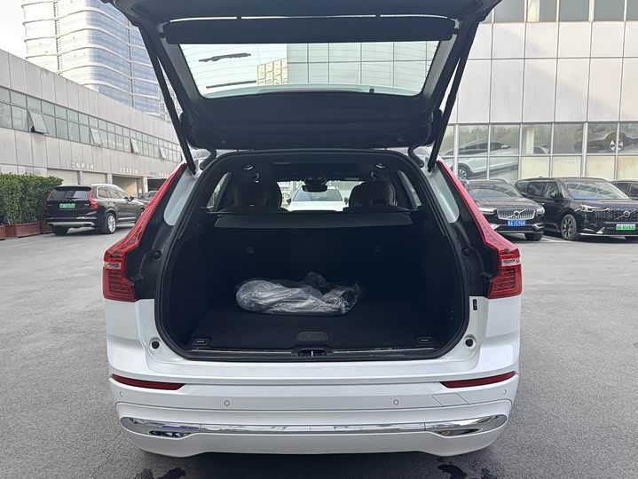 Фото 15 - Volvo XC60 Hybrid