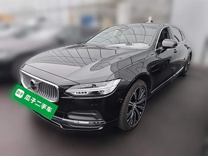 Фото 1 - Volvo S90