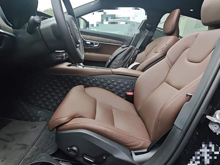 Фото 22 - Volvo S90