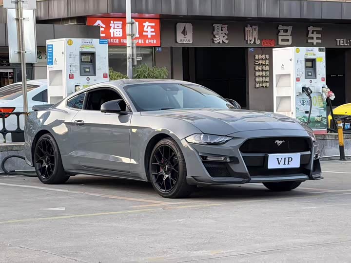 Фото 3 - Ford Mustang