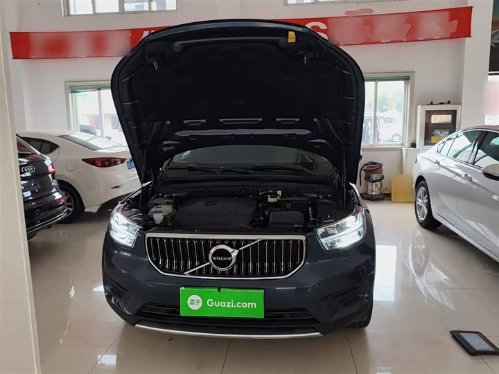 Фото 20 - Volvo XC40