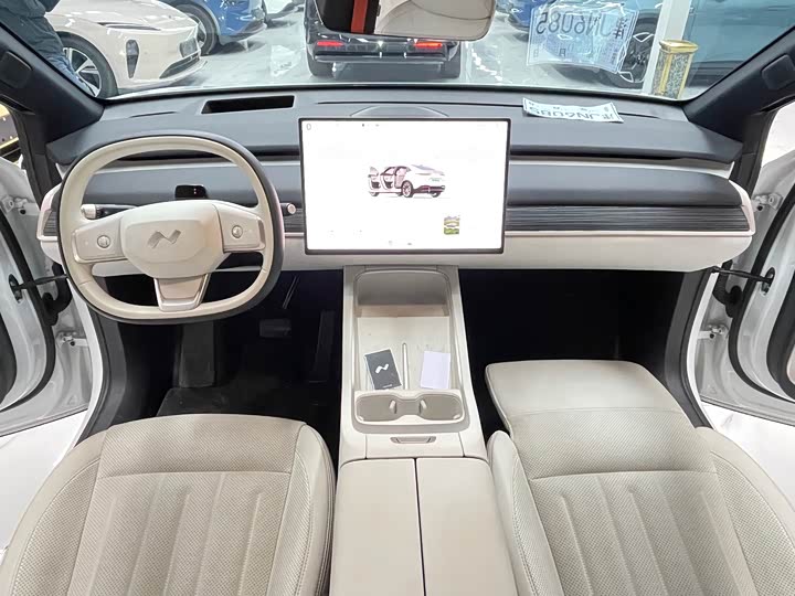 Фото 7 - Nio Onvo L60