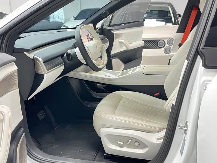 Фото 9 - Nio Onvo L60