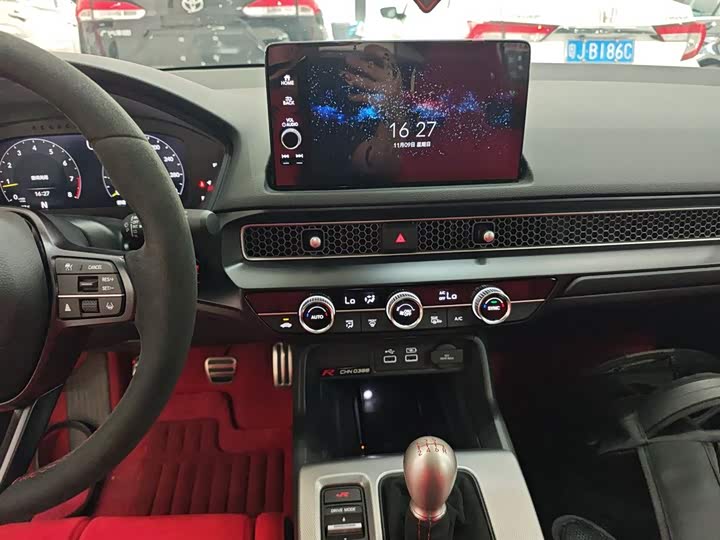 Фото 13 - Honda Civic