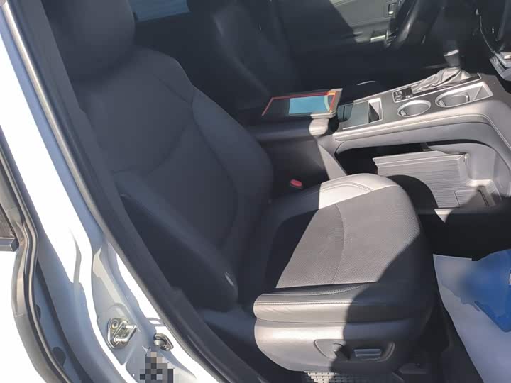 Фото 25 - Toyota Sienna