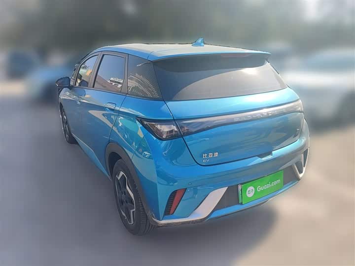 Фото 27 - BYD Dolphin