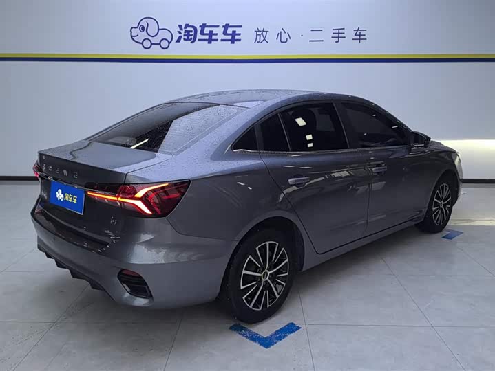 Фото 3 - Roewe i5