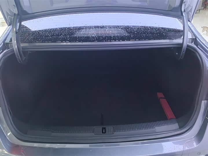 Фото 4 - Roewe i5