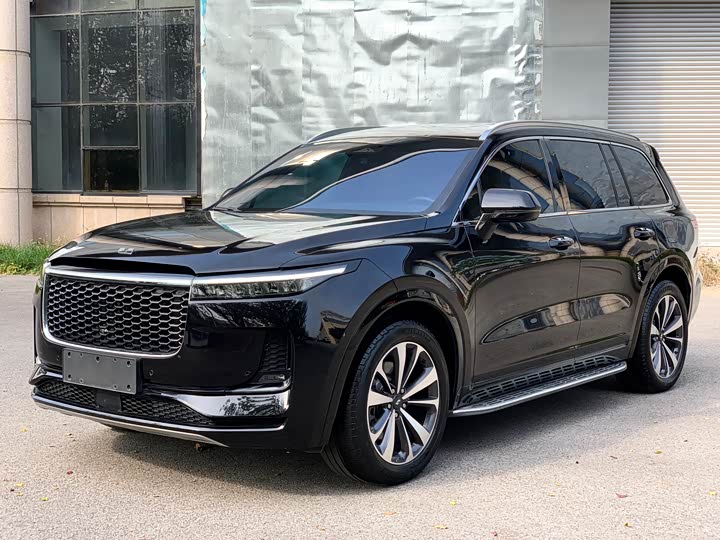 Фото 1 - LiXiang One