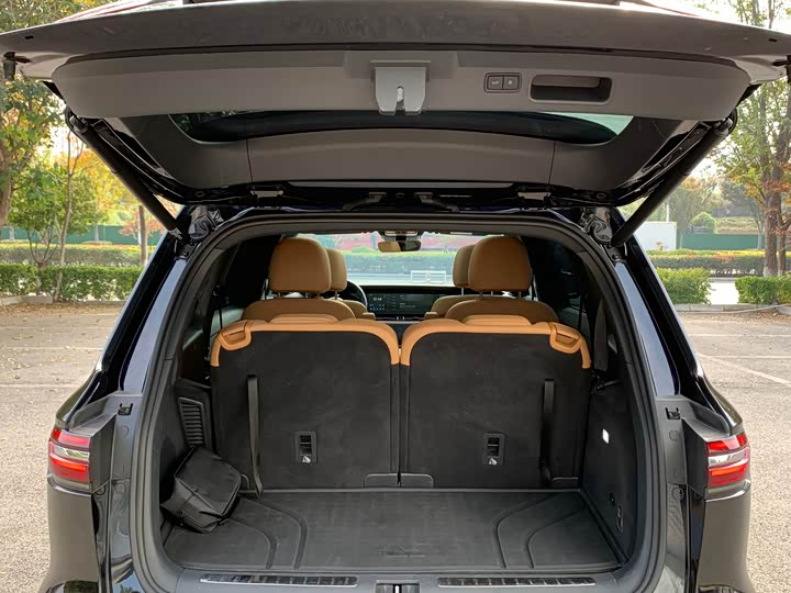 Фото 10 - LiXiang One