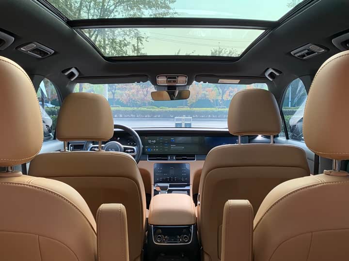 Фото 12 - LiXiang One