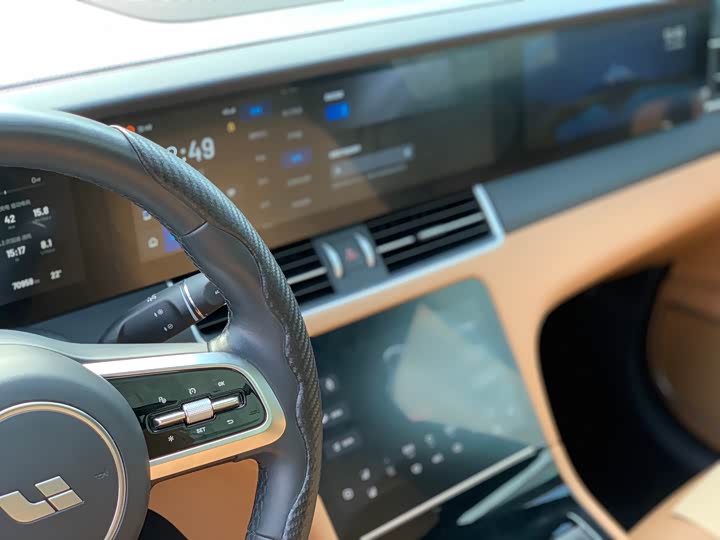 Фото 17 - LiXiang One