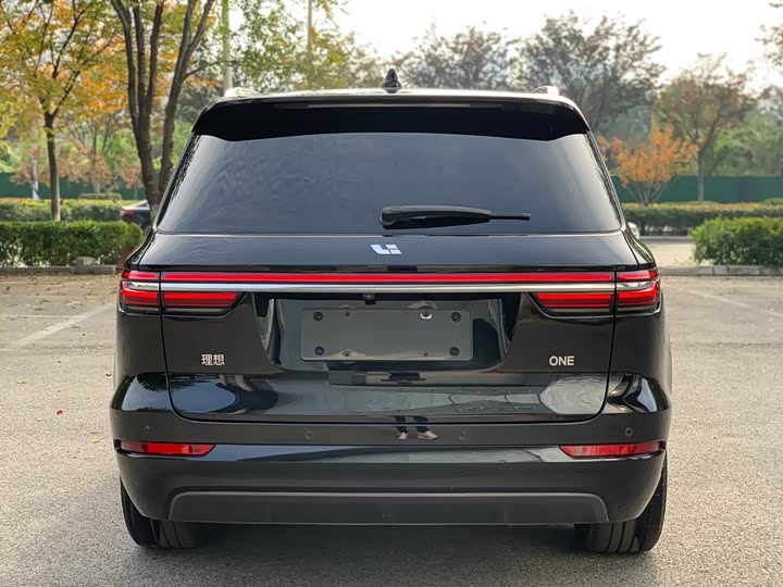 Фото 8 - LiXiang One