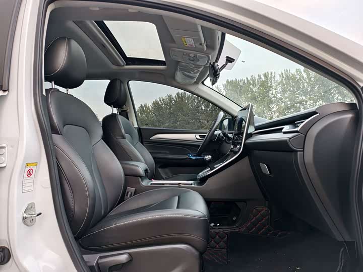 Фото 13 - Haval M6