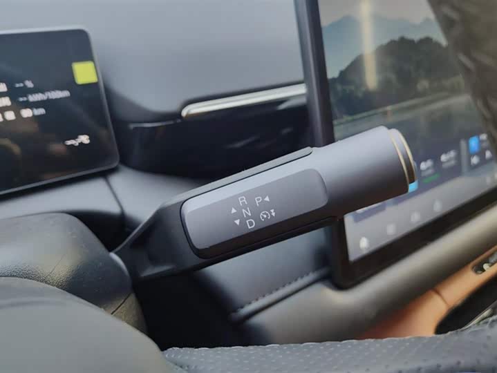 Фото 16 - GAC Aion RT