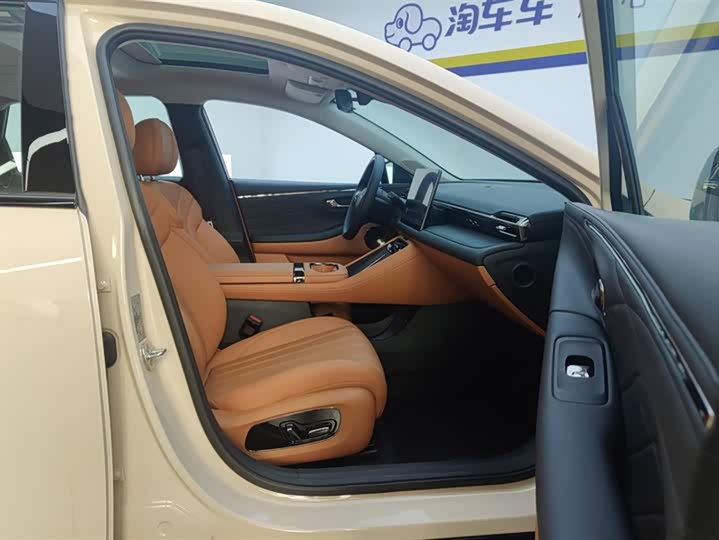 Фото 8 - GAC Aion RT