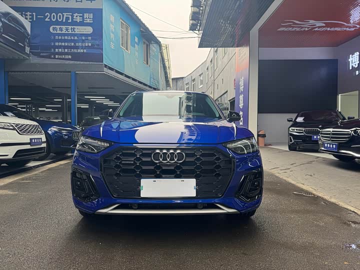 Фото 2 - Audi Q5L