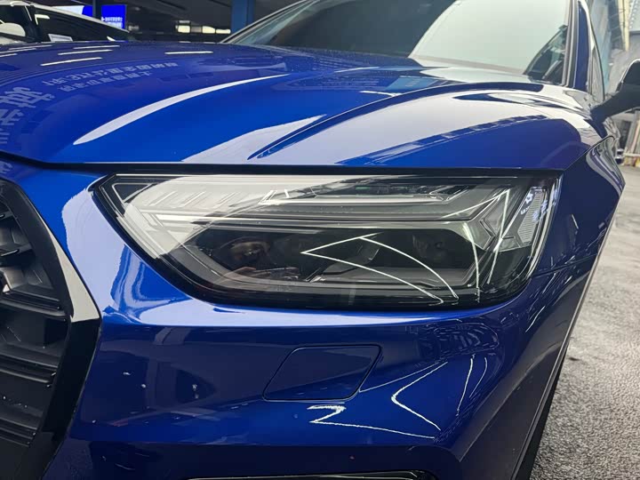 Фото 4 - Audi Q5L