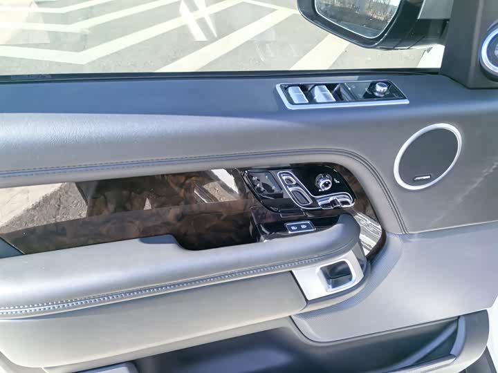 Фото 11 - Land Rover Range Rover