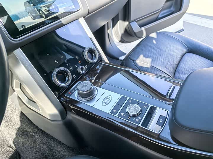 Фото 12 - Land Rover Range Rover