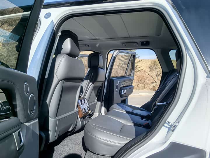 Фото 13 - Land Rover Range Rover