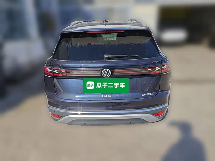 Фото 10 - Volkswagen ID.6 Crozz