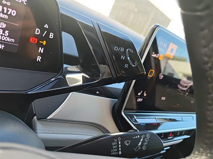 Фото 21 - Volkswagen ID.6 Crozz