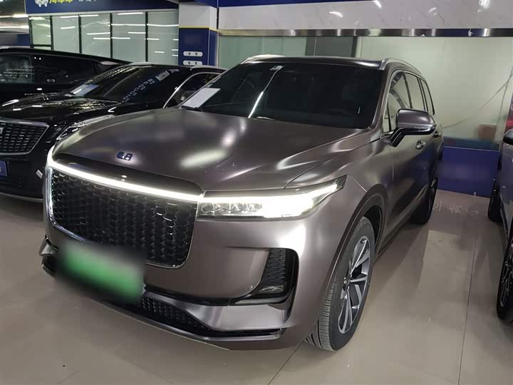 Фото 2 - LiXiang One