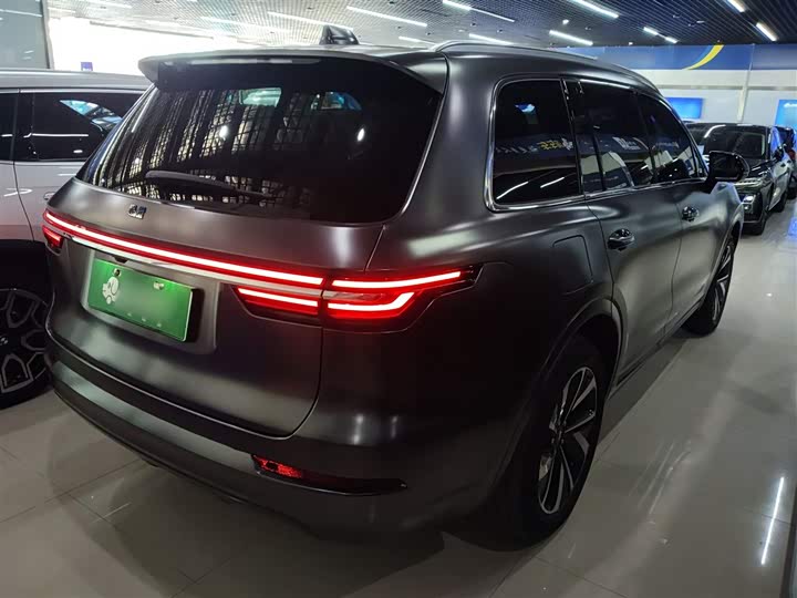 Фото 7 - LiXiang One