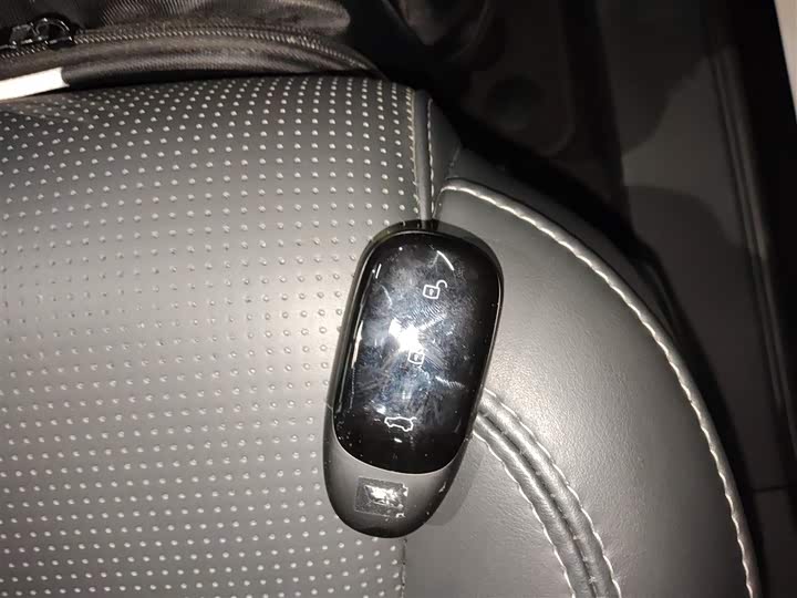 Фото 9 - LiXiang One