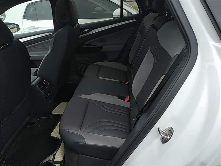 Фото 17 - Volkswagen ID.4 Crozz