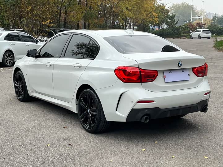 Фото 4 - BMW 1 Series