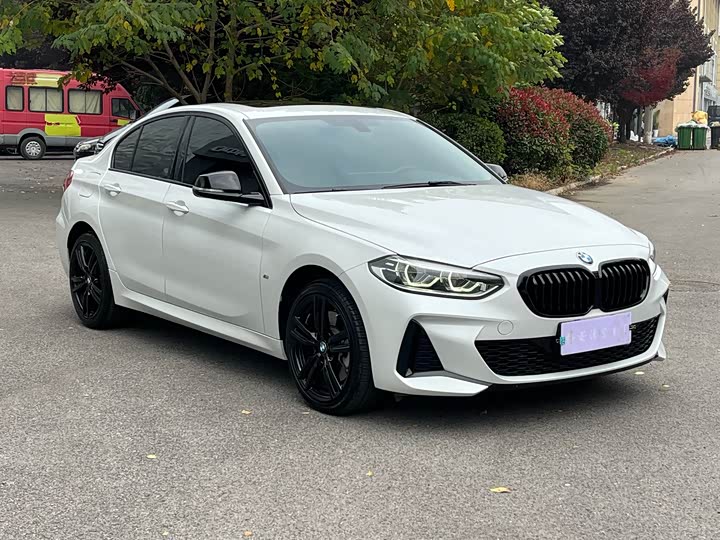 Фото 8 - BMW 1 Series