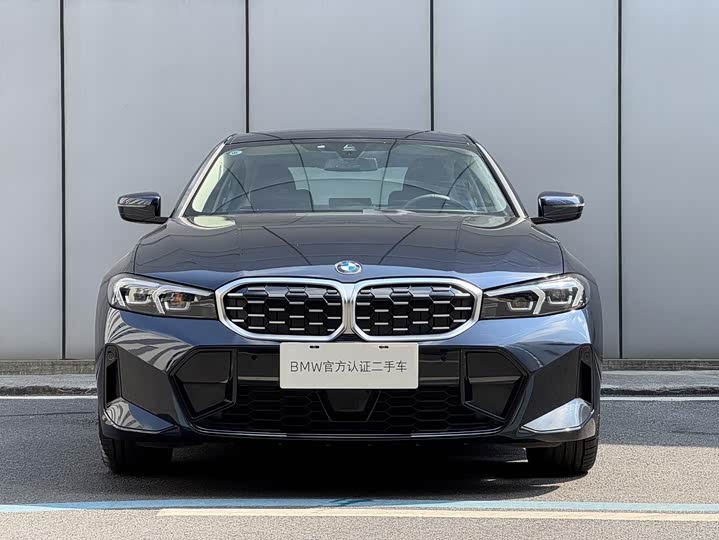 Фото 2 - BMW 3 Series