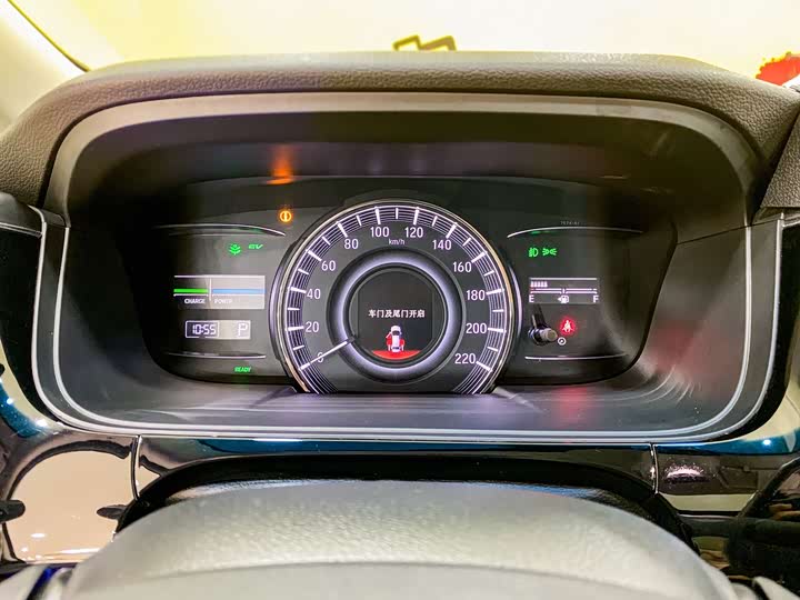 Фото 14 - Honda Elysion