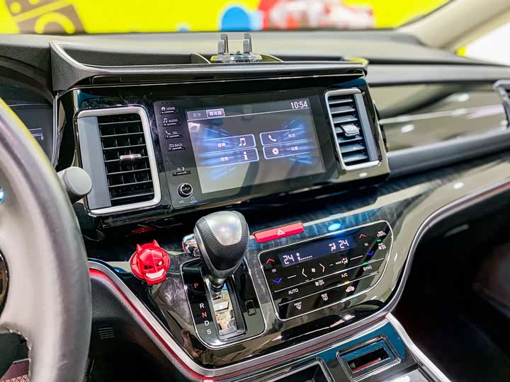 Фото 15 - Honda Elysion