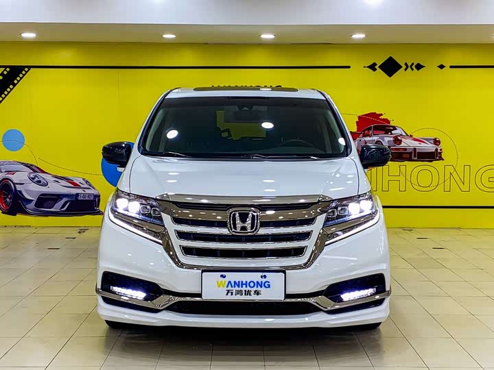Фото 2 - Honda Elysion