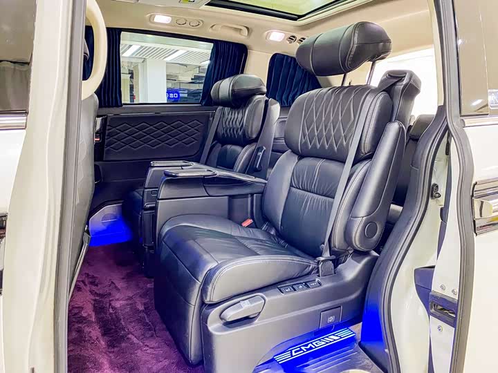 Фото 6 - Honda Elysion