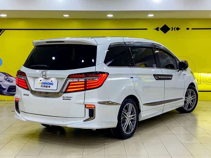 Фото 7 - Honda Elysion