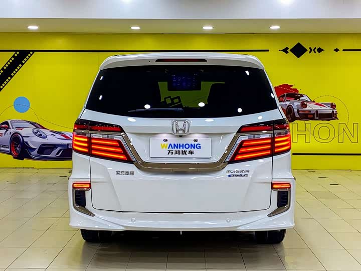 Фото 8 - Honda Elysion